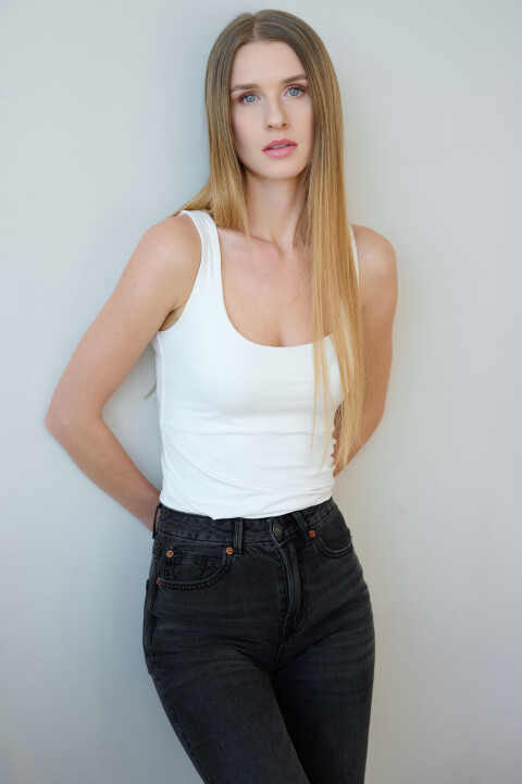 YULIA