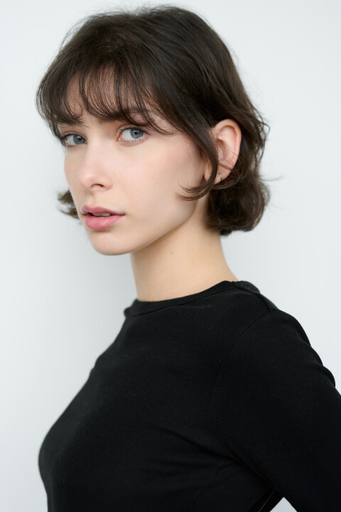 Anna Shum