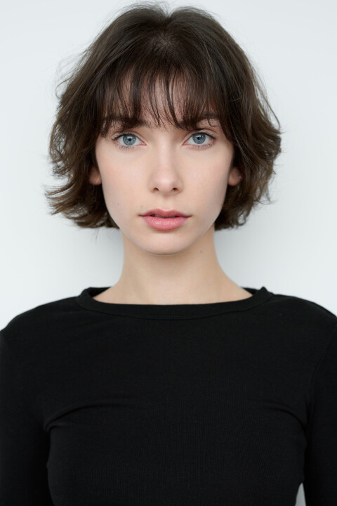 Anna Shum
