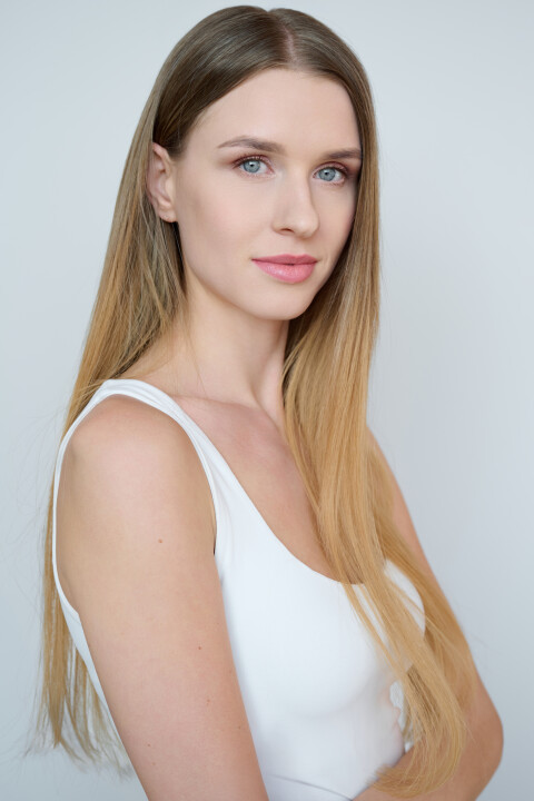 YULIA