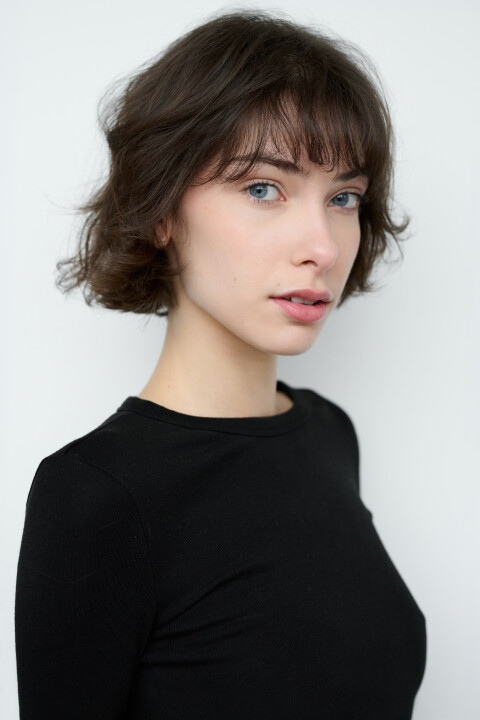 Anna Shum